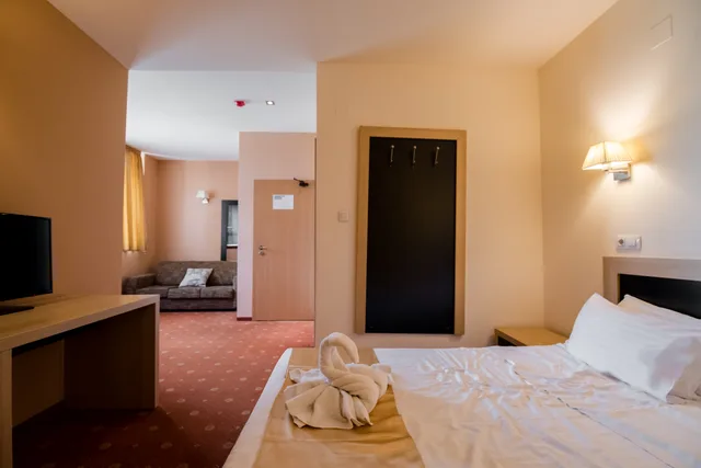غرفة بزنس بسرير مزدوج، Oxford Inns Suites 6/8