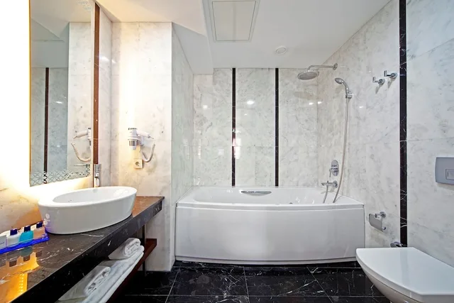 جناح جونيور بسرير كوين مع أريكة، Azade Suites Special Class 2/6