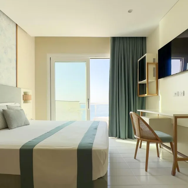 جناح جونيور بشرفة، Hotel Giosue A Mare 8/10