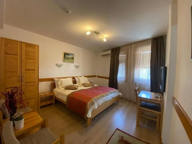 غرفة بسرير مزدوج، Hotel Berr 1/10