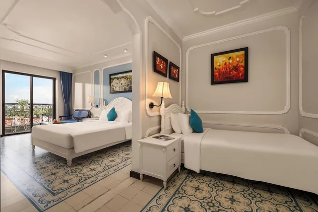 غرفة عائلية ثلاثية بسرير كينج وسرير فردي بإطلالة على المدينة بحوض استحمام، Hoi An Rosemary Boutique Hotel And Spa 7/10
