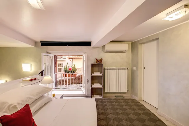 شقة بشرفة، Tritone Top House 3/7