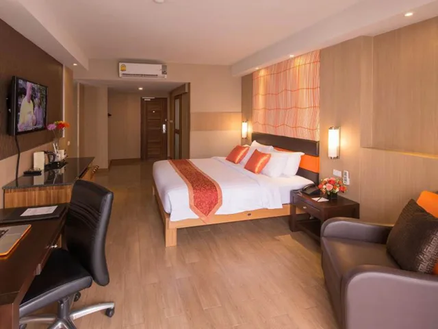 غرفة غراند بسرير كينج، DYNASTY GRANDE HOTEL 3/4