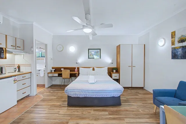 Studio, Queen Bed, Beach Side، Boat Harbour Studio Apartments and Villas 4/10