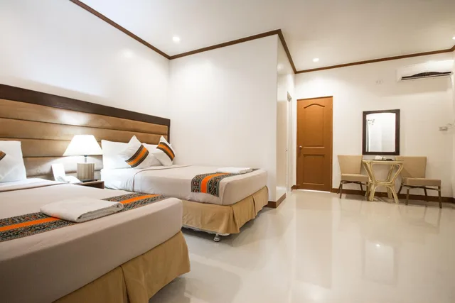 غرفة قياسية ثلاثية بسرير فردي، Sur Beach Resort Boracay 2/10