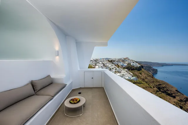 Master, Suite, Volcano View, Bathtub، Ira Hotel Spa 5/9