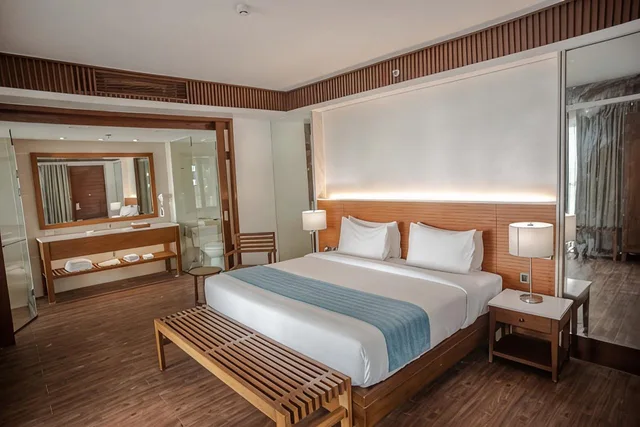 Room, Sun Room, Mandarin White Sand Boracay 3/4