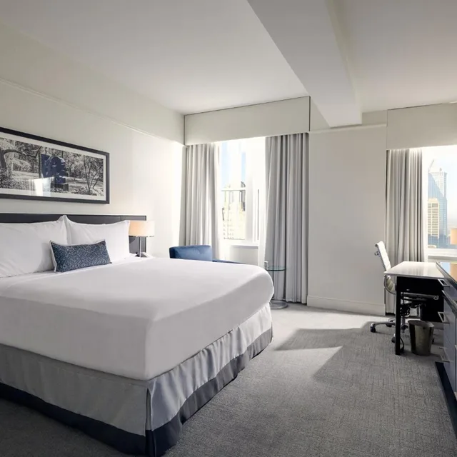 غرفة بريميوم بسرير كينج في طابق مرتفع، Loews Philadelphia 3/4