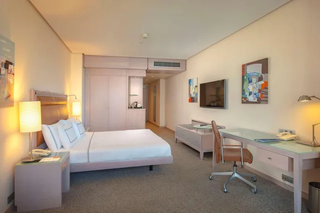 غرفة قياسية بسريرين منفصلين، Melia Valencia Palacio de Congresos Formely Hilton Valencia 7/10