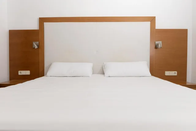 شقة بريميوم بسرير كوين بإطلالة على البحر بشرفة، Hesperia Bristol Playa 2/4