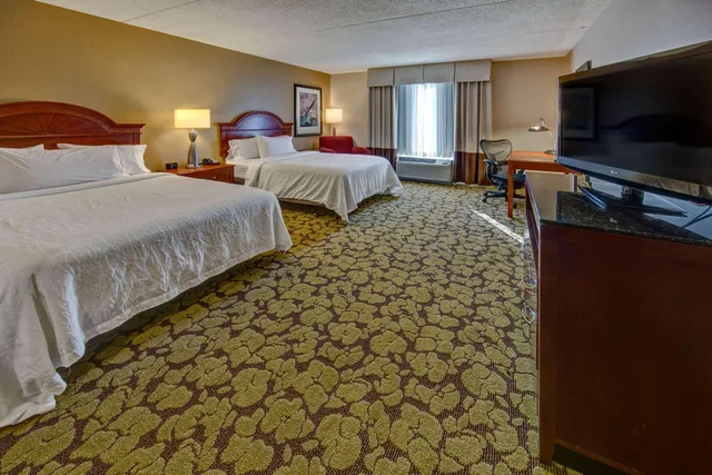 جناح بسريرين مزدوجين بغرفة نوم واحدة لذوي الإعاقة، Hilton Garden Inn Indianapolis Northeast/Fishers, IN 1/3