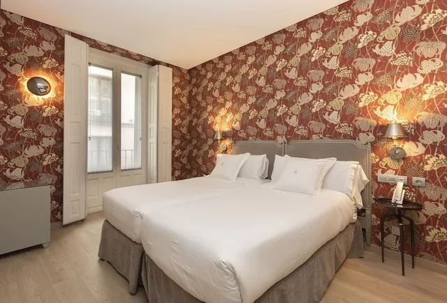Room, 1 Double and 1 Single Bed, with Extra Bed, Meninas Hotel 3/4