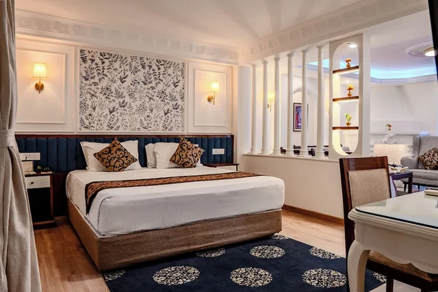 Family, Queen Bed, Kitchen, Ground Floor, Maya Manor Boutique Hotel By Kgh Group 4/10