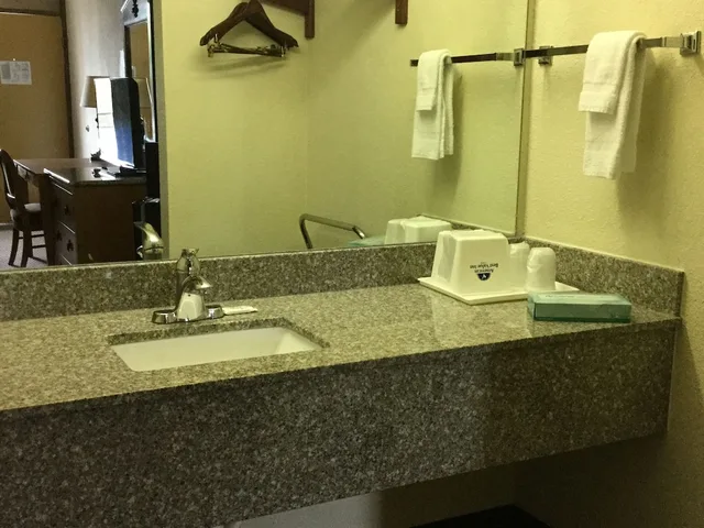 غرفة بسرير كينج لذوي الإعاقة، Americas Best Value Inn Goodlettsville Nashville N 3/5
