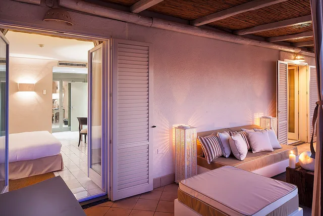جناح بإطلالة على البحر بشرفة، Therasia Resort Sea And Spa 1/2