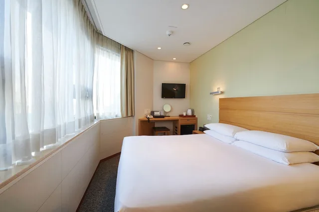 Standard, Single, Double Bed, Nine Tree by Parnas Seoul Myeongdong 1 2/5