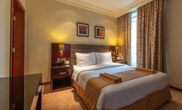 غرفة قياسية بسرير كينج، فندق كورب كورنيش الخبر(Corp Al Khobar Corniche Hotel) 5/7