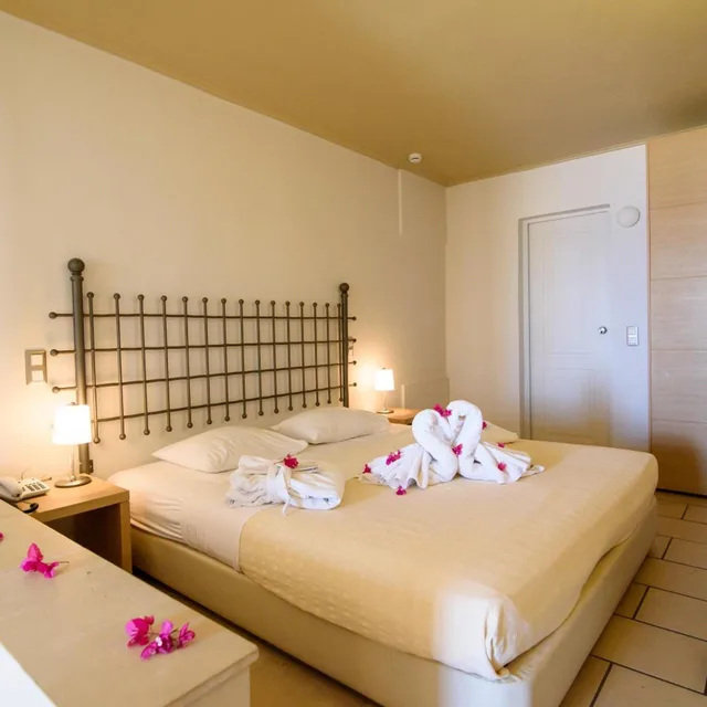 جناح جونيور بحوض استحمام، Antinea Suites and Spa 1/10