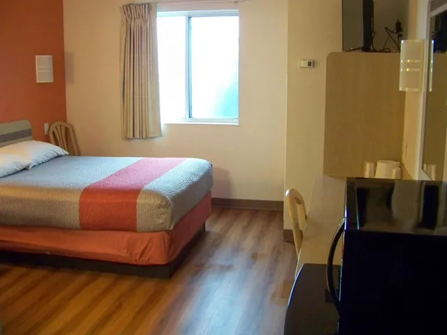 غرفة بسرير مزدوج للمدخنين، Motel6 Sidney, NE 2/10