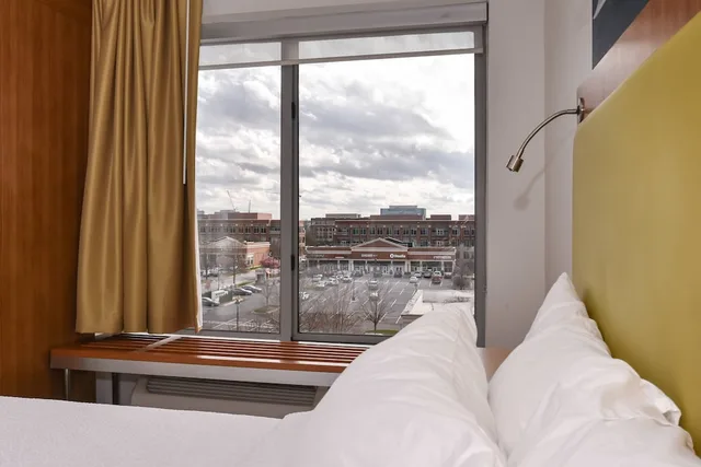 جناح استوديو بسريرين كوين مع أريكة، SpringHill Suites by Marriott Charlotte Ballantyne 2/6