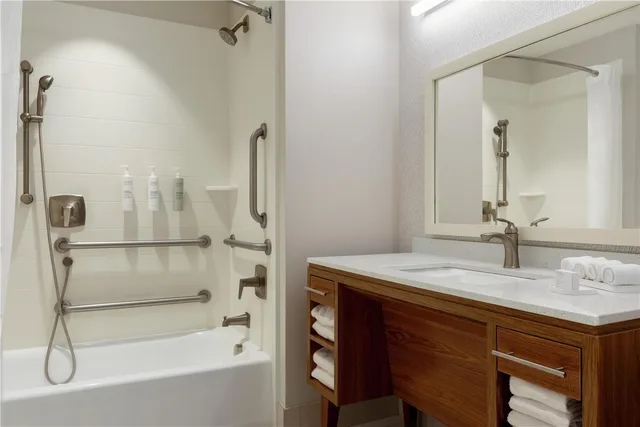 جناح بسرير كينج لذوي الإعاقة، Home2 Suites By Hilton Houston Energy Corridor 2/2