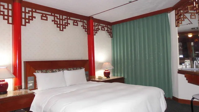 Room, Double Bed, Modern Plaza Hotel 8/10