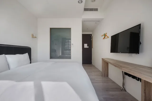 غرفة قياسية بسرير كوين، H Inn 7/10