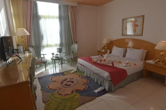 غرفة قياسية بسرير مزدوج أو سريرين منفصلين بإطلالة على الحديقة، Amarina Sun Resort & Aqua Park 6/10