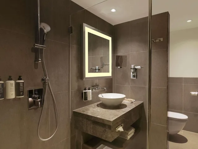 غرفة بريميير بسريرين منفصلين، Novotel New Delhi Aerocity 8/9