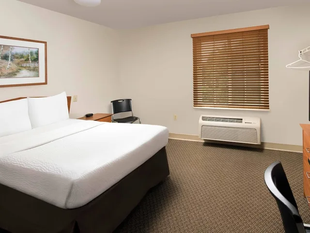 Suite, Queen Bed, Accessible, WoodSpring Suites Spartanburg - Duncan 1/1