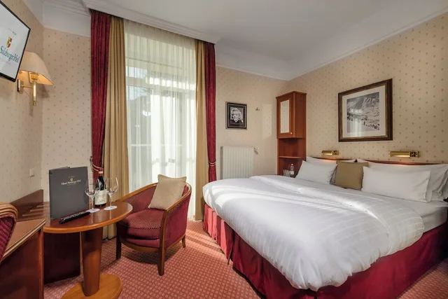 Economy, Twin Beds, Hotel Salzburger Hof 2/7