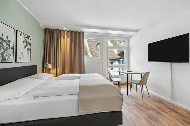 غرفة كومفورت بسرير كوين، HOTEL BASEL 5/8