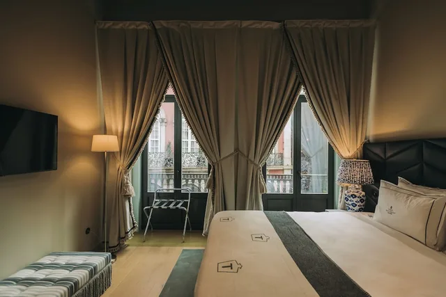 2 Bedrooms, Royal, Apartment, Twin Beds, Torel Palace Porto 2/2