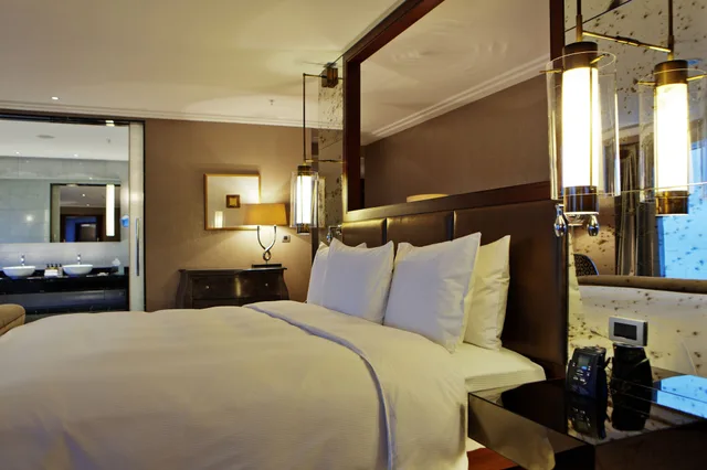 غرفة متصلة عائلية بسريرين كينج بغرفتي نوم، Hilton Baku 5/7