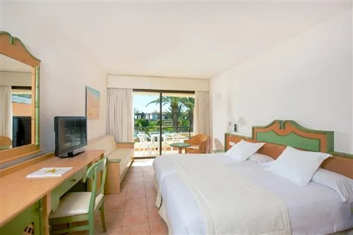 غرفة سوبيريور بسرير مزدوج أو سريرين منفصلين بإطلالة على البحر، Iberostar Waves Playa Gaviotas 1/1