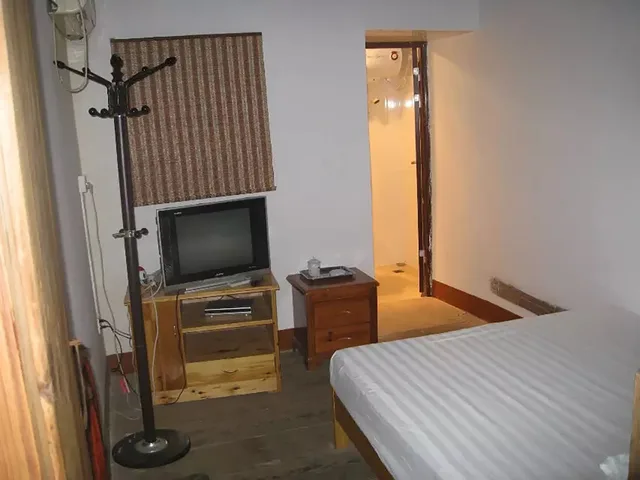 غرفة قياسية بسرير مزدوج، Nanjing Qingdelou Inn 2/3