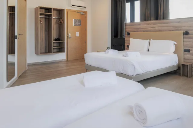 Camera Quadrupla, B&B HOTEL Prato City Center 2/2