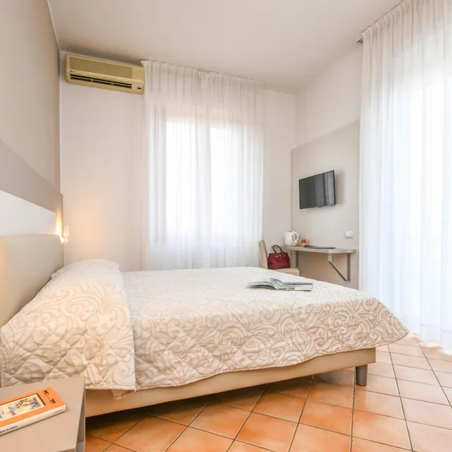 غرفة بسرير مزدوج، Hotel Riel 4/10