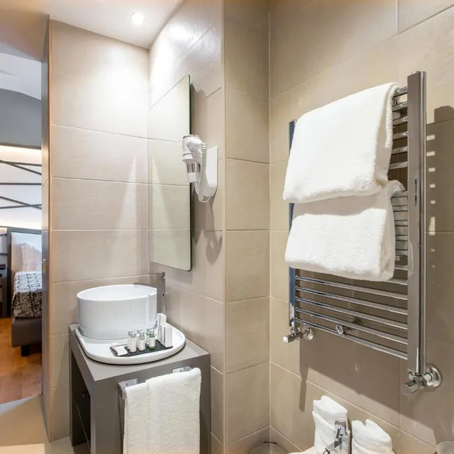 غرفة سوبيريور بسرير مزدوج أو سريرين منفصلين بشرفة، Fortyfive Squared Hotel 6/6