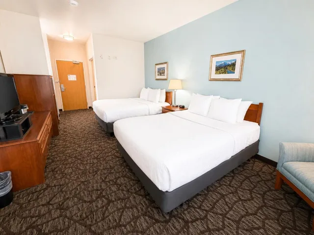 غرفة بسريرين كوين يُسمح فيها بالحيوانات الأليفة، Quality Inn & Suites Sequim at Olympic National Park 2/7