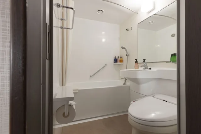 غرفة قياسية بسريرين منفصلين، Onomichi Kokusai Hotel 2/3