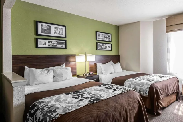 غرفة بسريرين كوين للمدخنين، Sleep Inn Saint Charles North 4/8