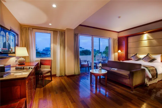 جناح بشرفة، Conifer Boutique Hotel 1/10