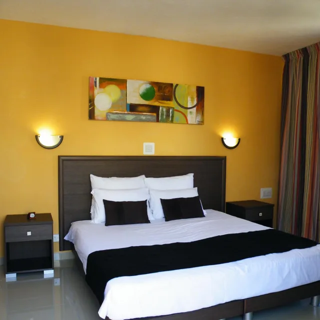 غرفة بسرير مزدوج أو سريرين منفصلين بإطلالة على البحر، Dean Hamlet Hotel 1/10