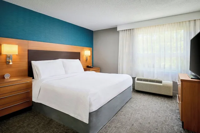 جناح بسريرين مزدوجين بغرفتي نوم، TownePlace Suites by Marriott Mississauga – Airport Corporate Centre 1/6