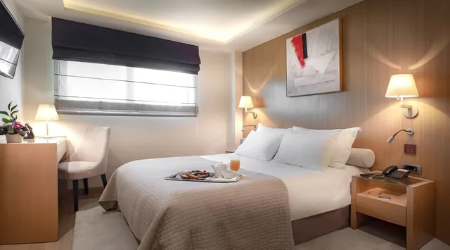Classic, Double Bed, Street View، Somewhere Boutique Hotel Vouliagmeni 2/2