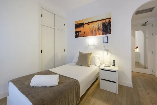 Superior, Single, Terrace, NeoMagna Madrid 13/20