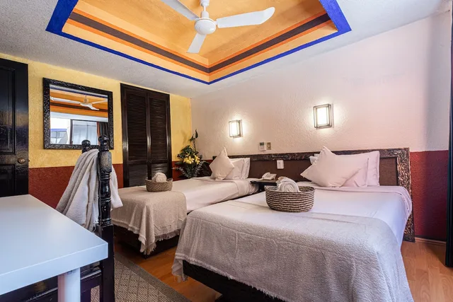 غرفة سوبيريور رباعية بسرير كينج وسريرين منفصلين، Hotel Benedicta 2/3