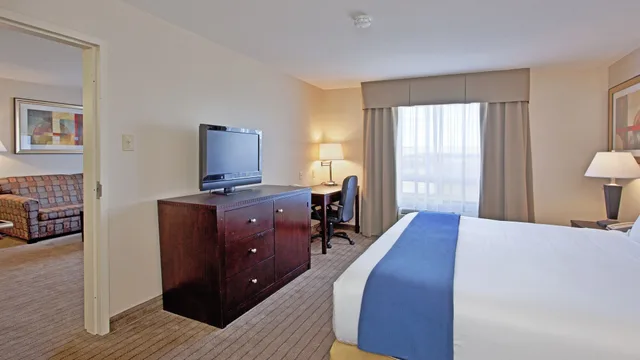 جناح بسرير كينج، Holiday Inn Express Hotel Suites Swift Current 3/10