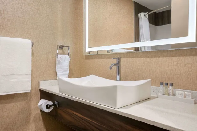 جناح بسرير كينج، Baymont by Wyndham Medicine Hat 10/10